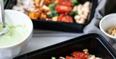 Batch cooking con tuppers de comida para toda la semana