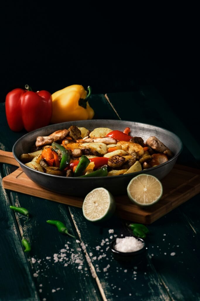Pollo salteado al wok con verduras