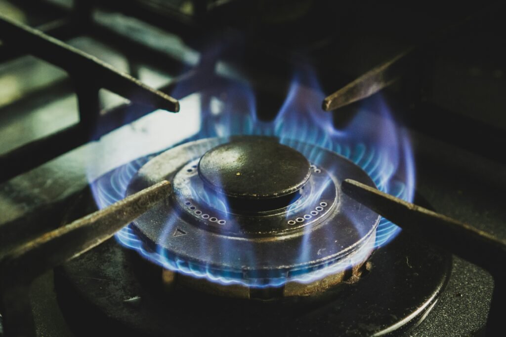 Llama azul de cocina de gas con consumo eficiente