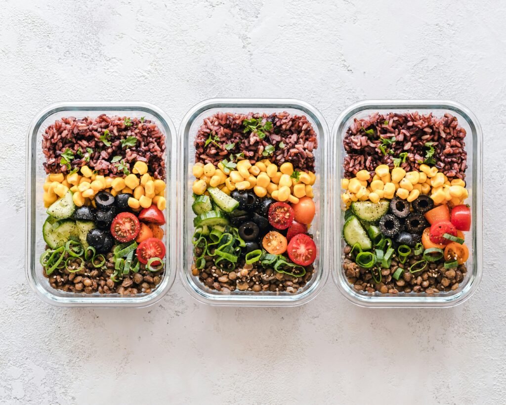 Tupper saludable preparado para llevar al trabajo